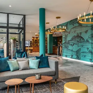 3* Hotel - The Niu, Rig By Ihg