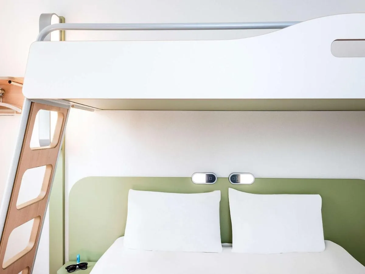 Ibis Budget Hamburg City 2*,